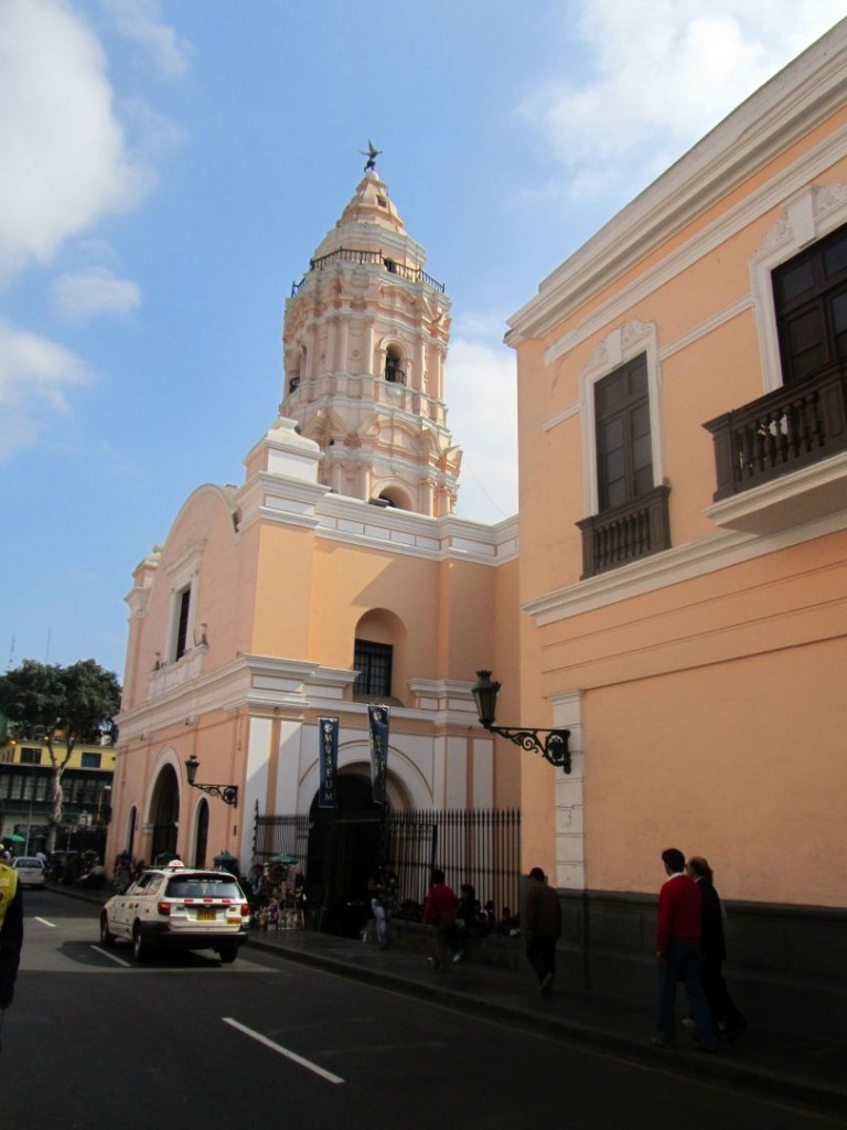 Iglesia y Convento. Church and convent. Santo Domingo, Lima, Perú Photo credit placeOK