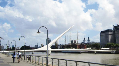Buenos Aires Puente de la Mujer